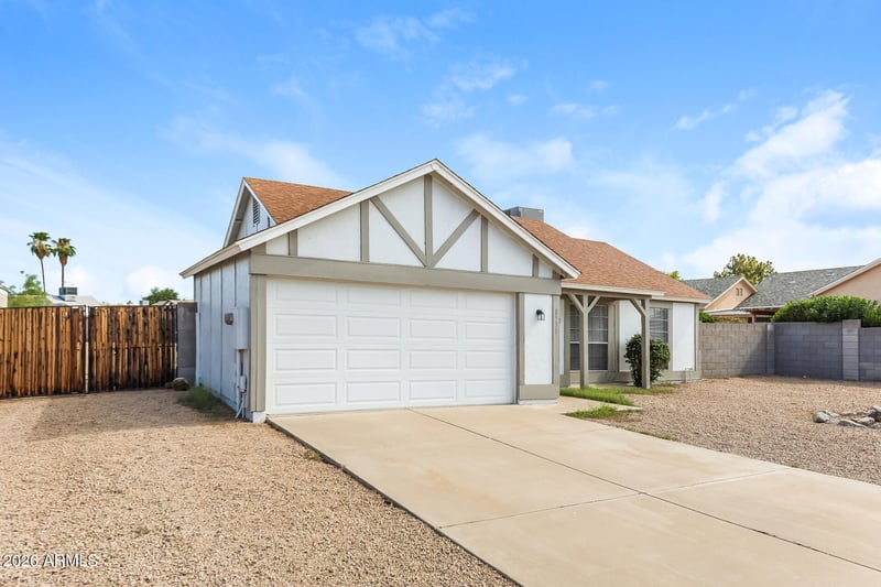 8538 W Columbine Dr, Peoria, AZ 85381