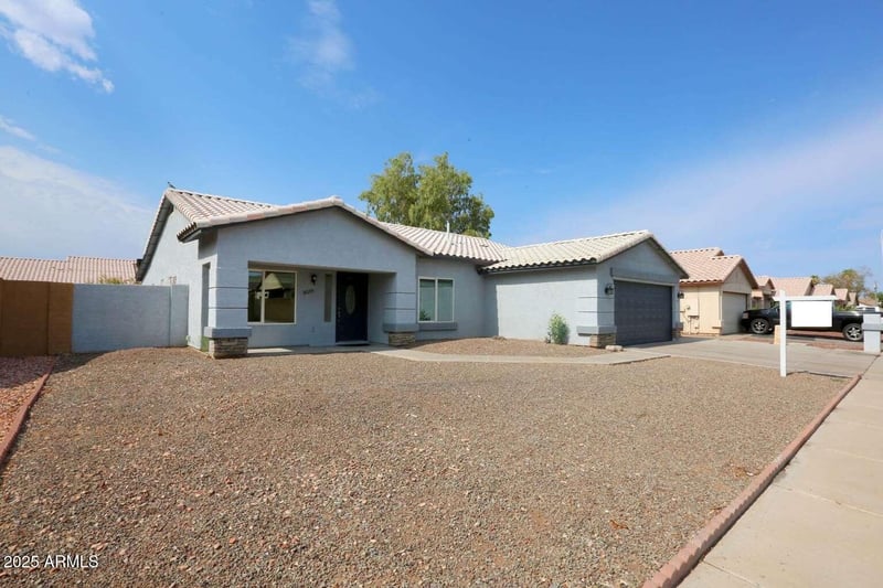 8539 Hazelwood St, Phoenix, AZ 85037