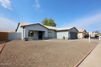 8539 Hazelwood St, Phoenix, AZ 85037