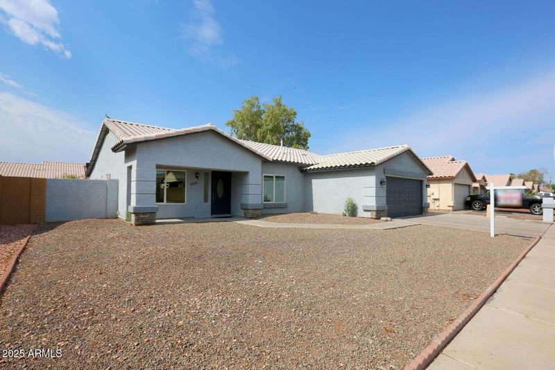 8539 Hazelwood St, Phoenix, AZ 85037