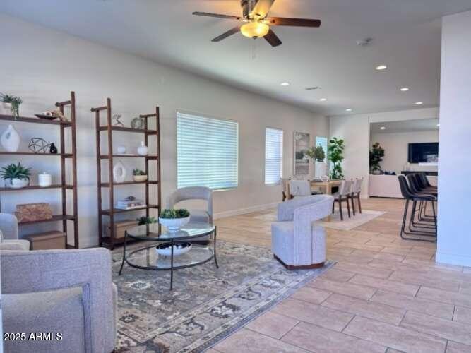 8539 Hazelwood St, Phoenix, AZ 85037