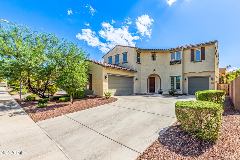 8539 Midway Ave, Glendale, AZ 85305