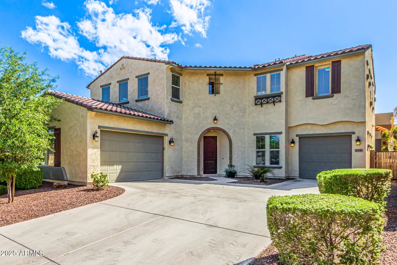8539 Midway Ave, Glendale, AZ 85305