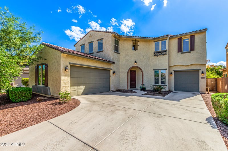 8539 Midway Ave, Glendale, AZ 85305