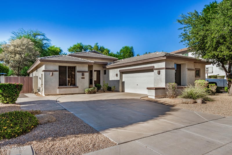854 Aquarius Pl, Chandler, AZ 85249