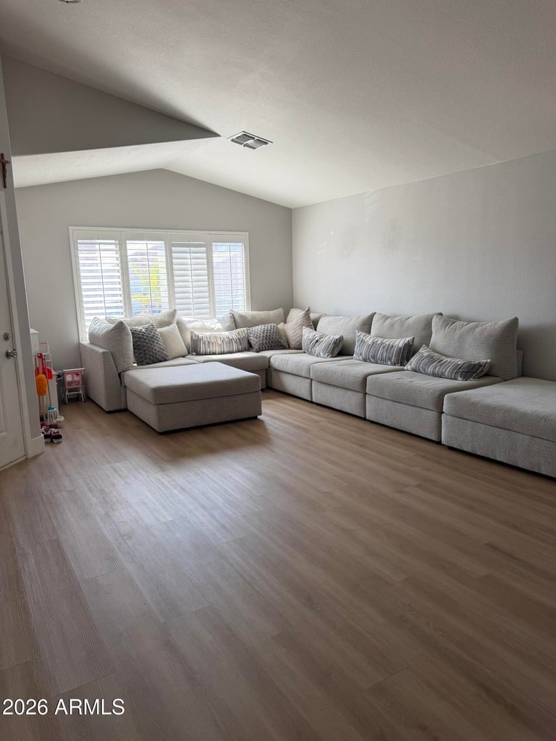 8541 N 112th Ave, Peoria, AZ 85345