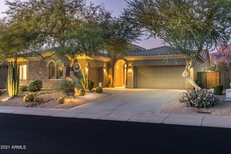 8542 E Twisted Leaf Dr, Gold Canyon, AZ 85118