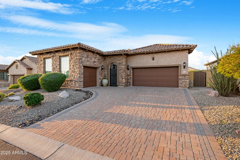 8542 Lockwood St, Mesa, AZ 85207