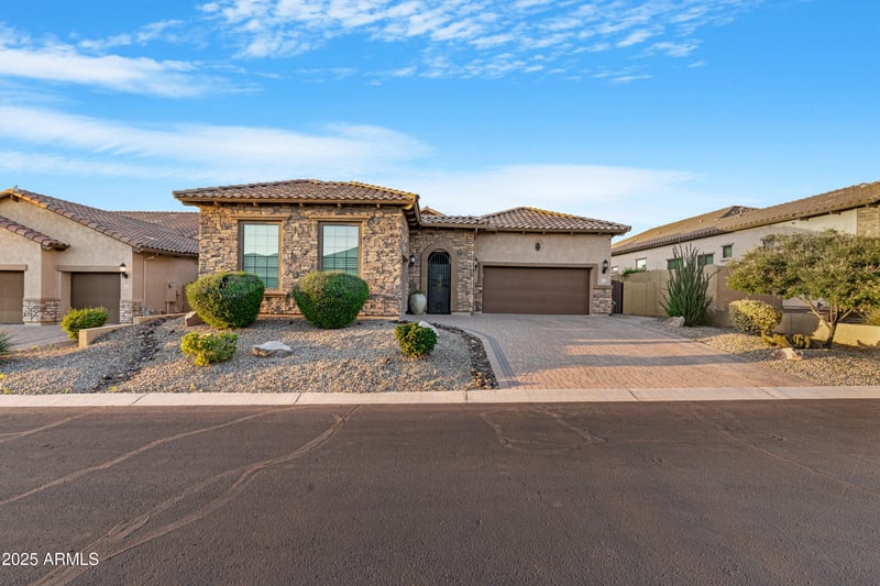 8542 Lockwood St, Mesa, AZ 85207