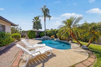 8542 48th Ln, Glendale, AZ 85302