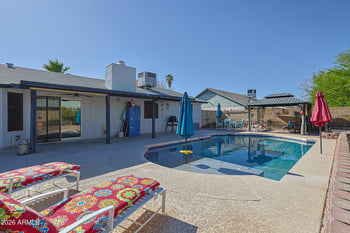 8545 53rd Ave, Glendale, AZ 85302