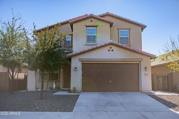 8545 Peppertree Ln, Glendale, AZ 85305
