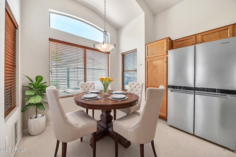 8548 Mission Ln, Peoria, AZ 85345