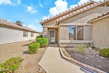 8548 Mission Ln, Peoria, AZ 85345