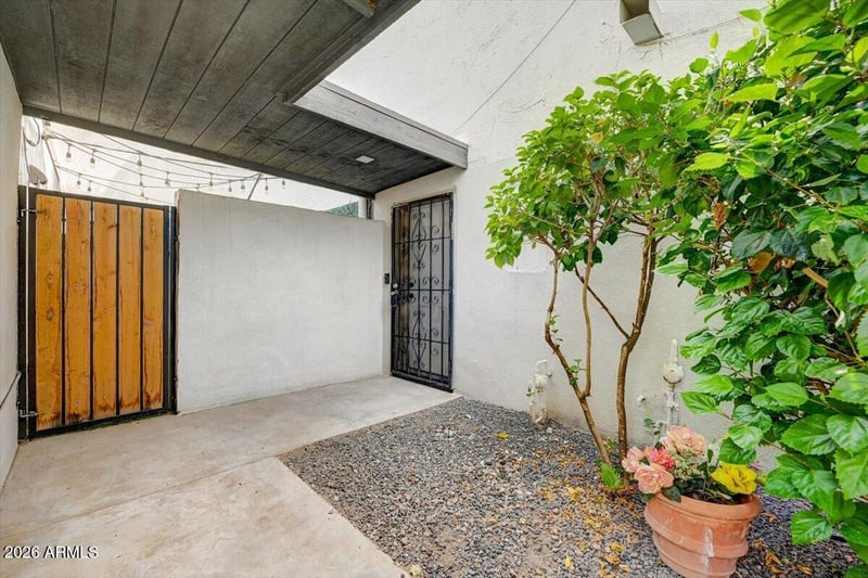 8550 Indian School Rd #F, Scottsdale, AZ 85251