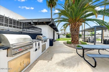 8550 Indian School Rd #F, Scottsdale, AZ 85251