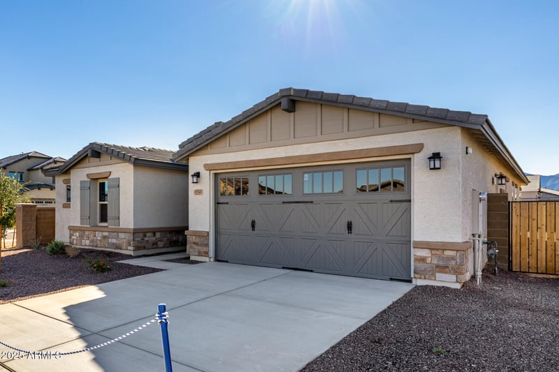 8552 175th Ln, Waddell, AZ 85355