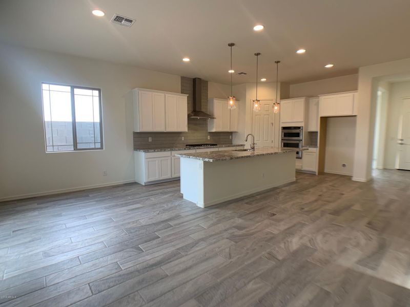 8554 E Naranja Ave, Mesa, AZ 85209