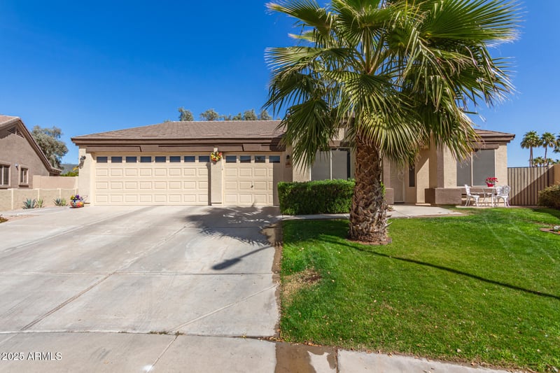 8554 Keim Dr, Glendale, AZ 85305