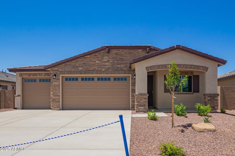 8556 175th Ln, Waddell, AZ 85355