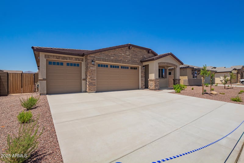 8556 175th Ln, Waddell, AZ 85355