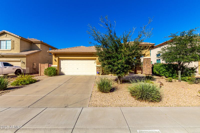 8556 Brown St, Peoria, AZ 85345