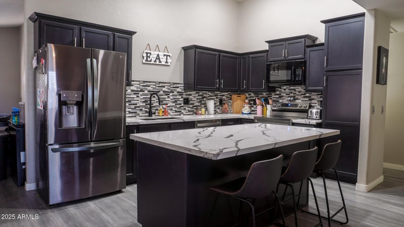 8556 Caron Dr, Peoria, AZ 85345