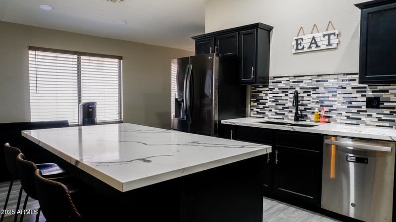 8556 Caron Dr, Peoria, AZ 85345