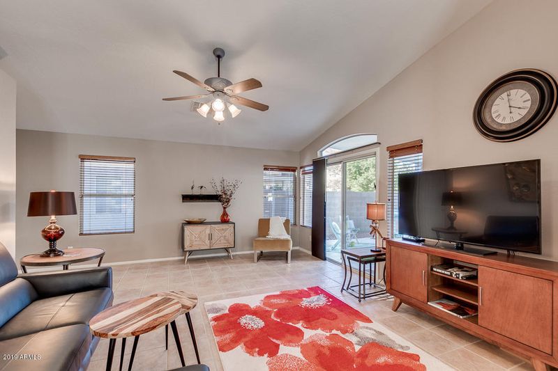 856 E Baylor Ln, Chandler, AZ 85225