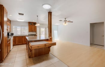 856 E Paradise Ln, Phoenix, AZ 85022