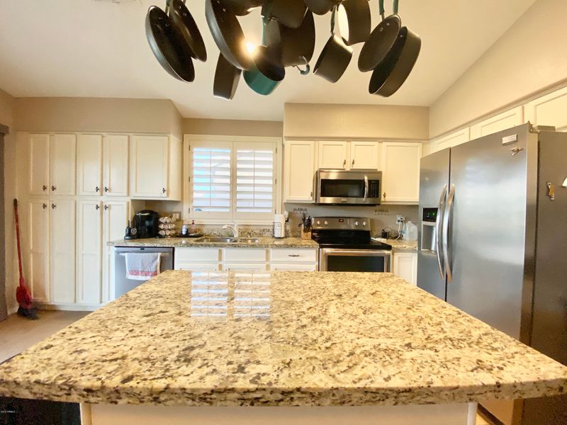 856 W Geronimo St, Chandler, AZ 85225