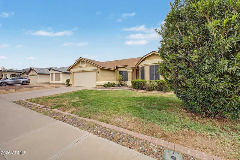 8564 W Ocotillo Rd, Glendale, AZ 85305