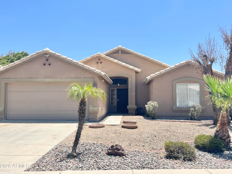 8565 W Denton Ln, Glendale, AZ 85305