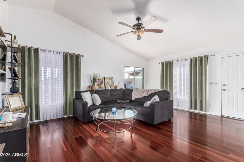 8566 108th Ln, Peoria, AZ 85345