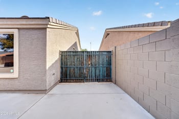 8566 W Keim Dr, Glendale, AZ 85305