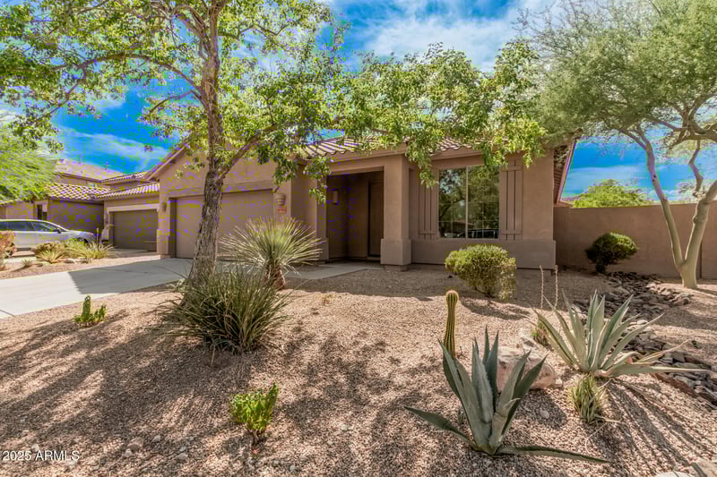 8568 Maya Dr, Peoria, AZ 85383