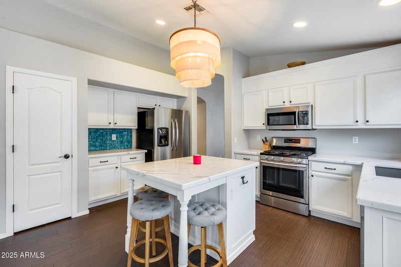 8569 Monona Ln, Peoria, AZ 85382