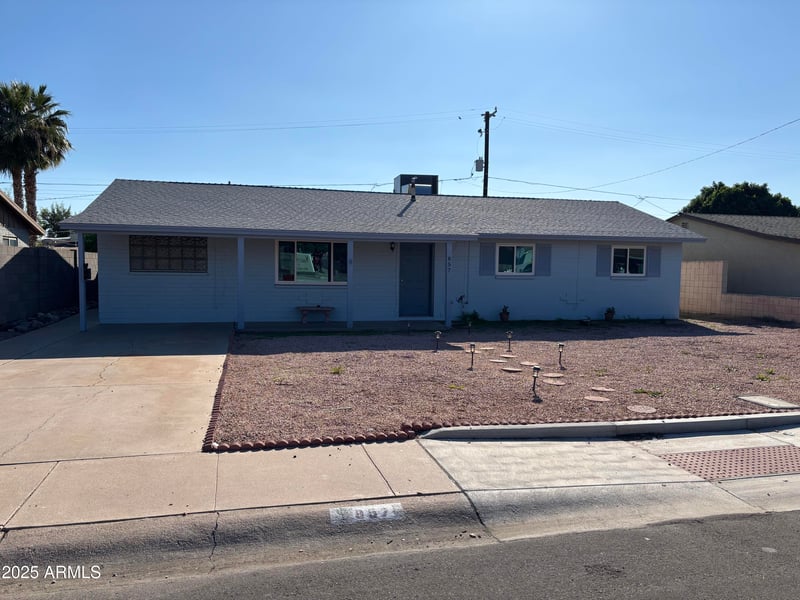 857 Buffalo St, Chandler, AZ 85225