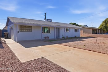 857 E Buffalo St, Chandler, AZ 85225