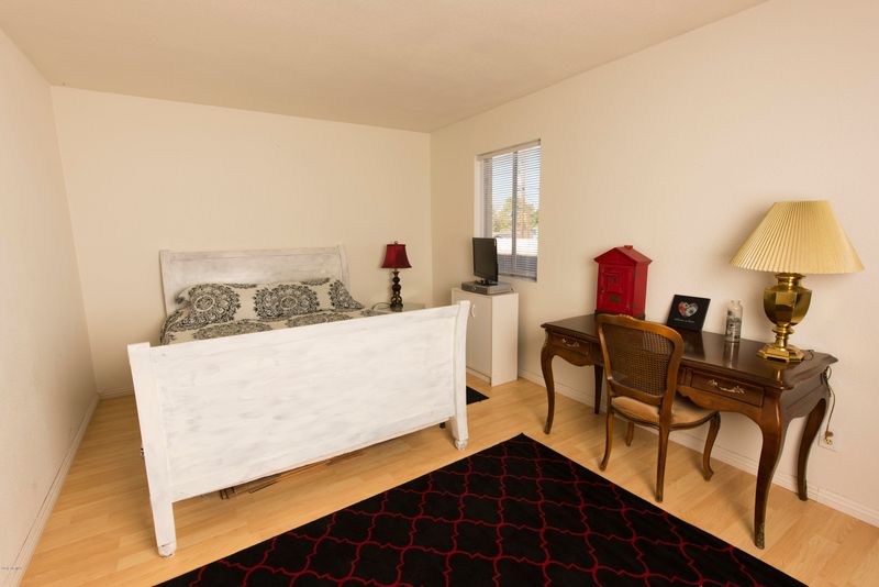 8574 E Indian School Rd #E, Scottsdale, AZ 85251