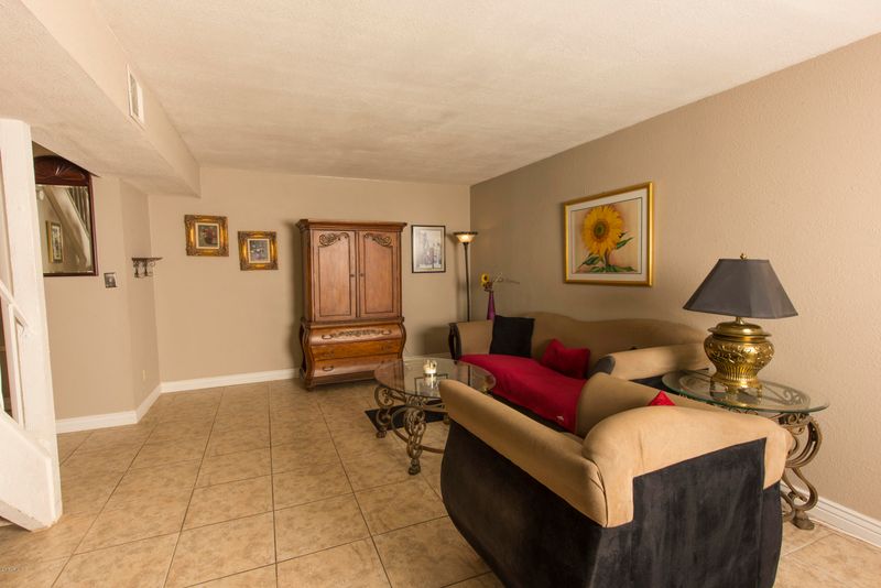 8574 E Indian School Rd #E, Scottsdale, AZ 85251