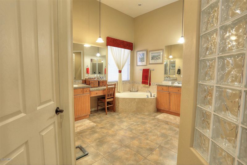 8575 E Twisted Leaf Dr, Gold Canyon, AZ 85118
