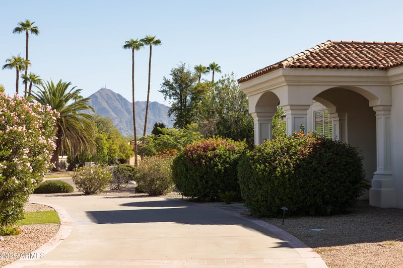 8575 Sharon Dr, Scottsdale, AZ 85260