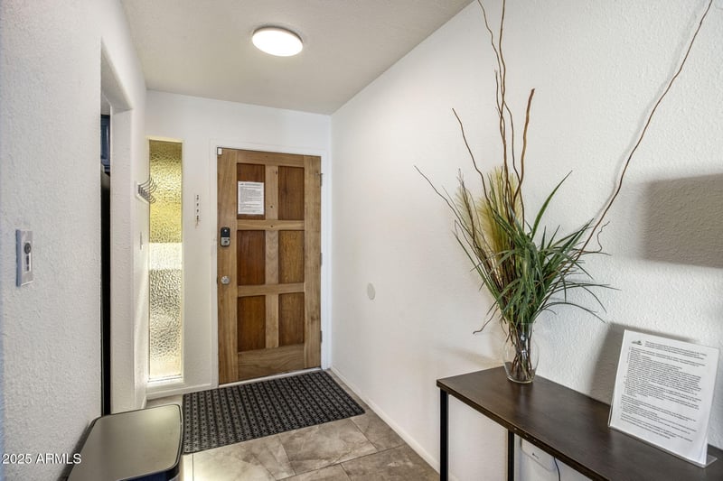 8576 Indian School Rd #B, Scottsdale, AZ 85251