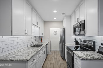 8584 Indian School Rd #F, Scottsdale, AZ 85251