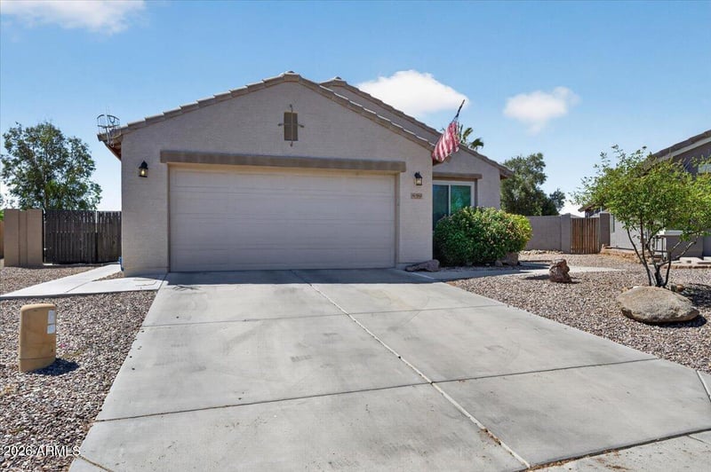 859 Desert Seasons Dr, San Tan Valley, AZ 85143