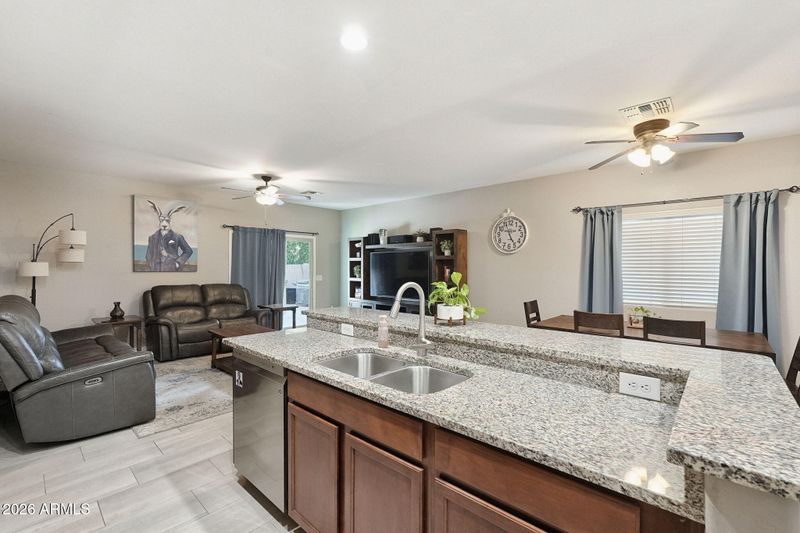 859 W Harvest Rd, San Tan Valley, AZ 85140