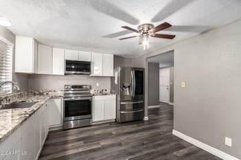 8595 71st Ave #106, Glendale, AZ 85301