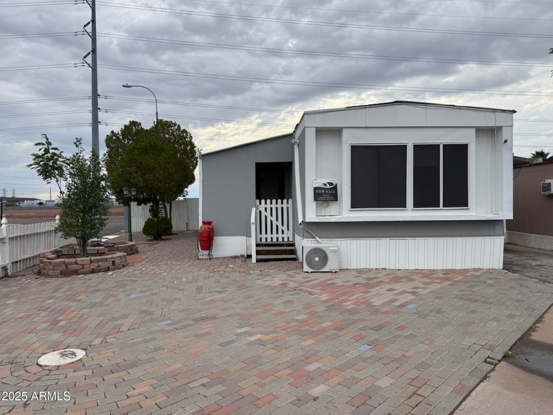 8595 71st Ave #111, Glendale, AZ 85301