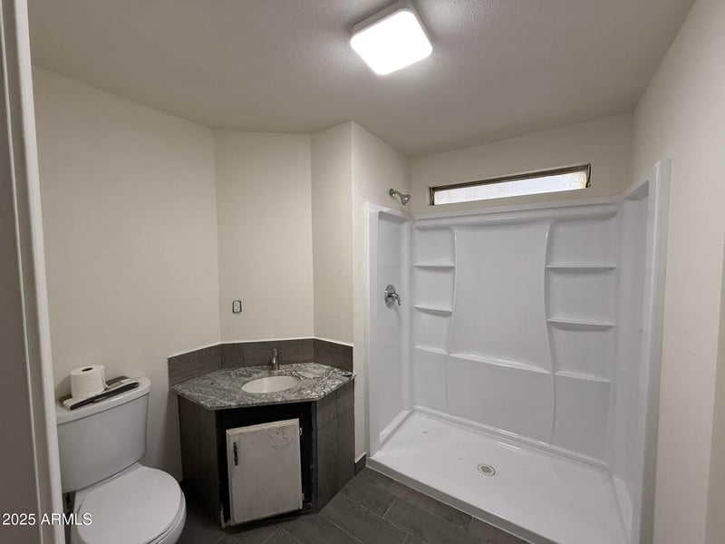 8595 71st Ave #111, Glendale, AZ 85301